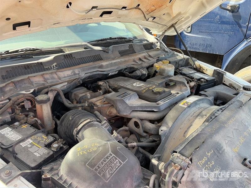 VERSALIFT 4500 المنصات الهوائية المثبتة على شاحنة