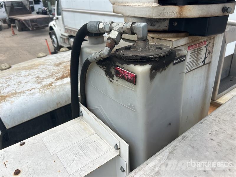 VERSALIFT 4500 Auto hoogwerkers