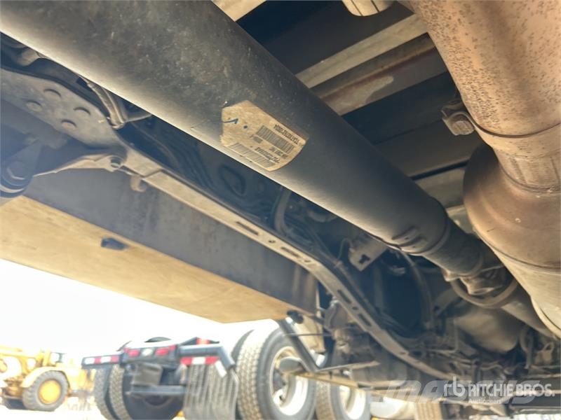 VERSALIFT on Ram 4500 4x2 Bucket Truck Truck mounted aerial platforms