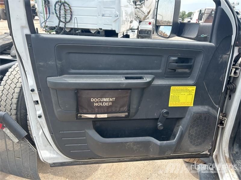 VERSALIFT on Ram 4500 4x2 Bucket Truck Truck mounted aerial platforms