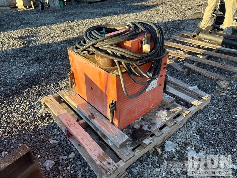  Vevor RB-32 Electric Rebar Bending Machine 其他