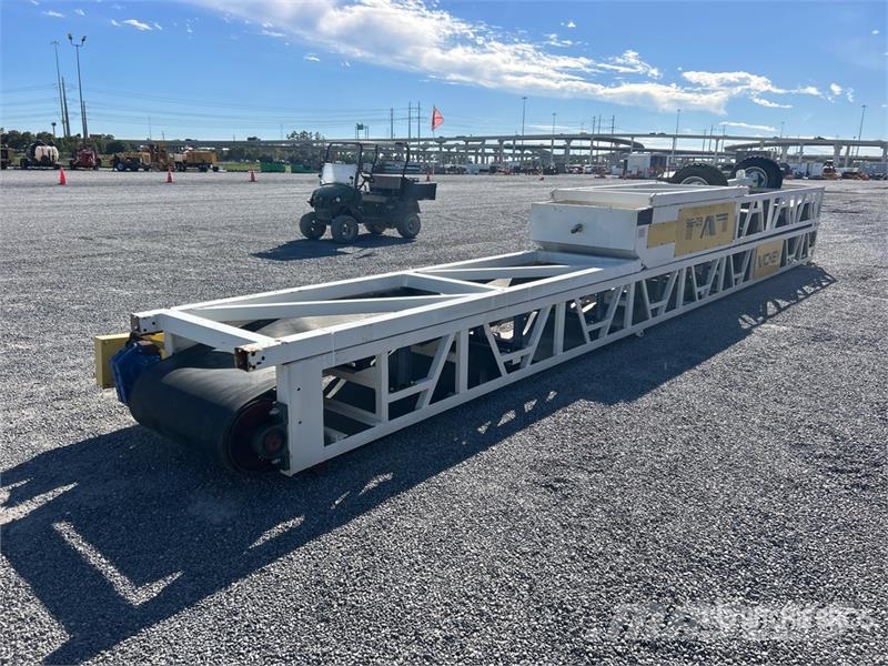 Vickwest PRS3660 36 in x 60 ft Portable Stacking Conveyor ( 건설 장비 - 기타