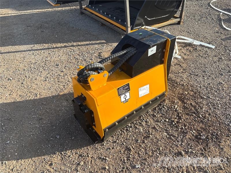 Vicsec VC-EBC32 24 in Mini Excavator Brush Cutter (Unused Other components