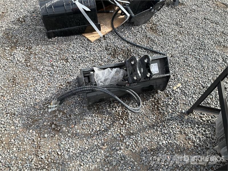 Vicsec VCT600 24 in Tilting Excavator Bucket (Unused) Benne