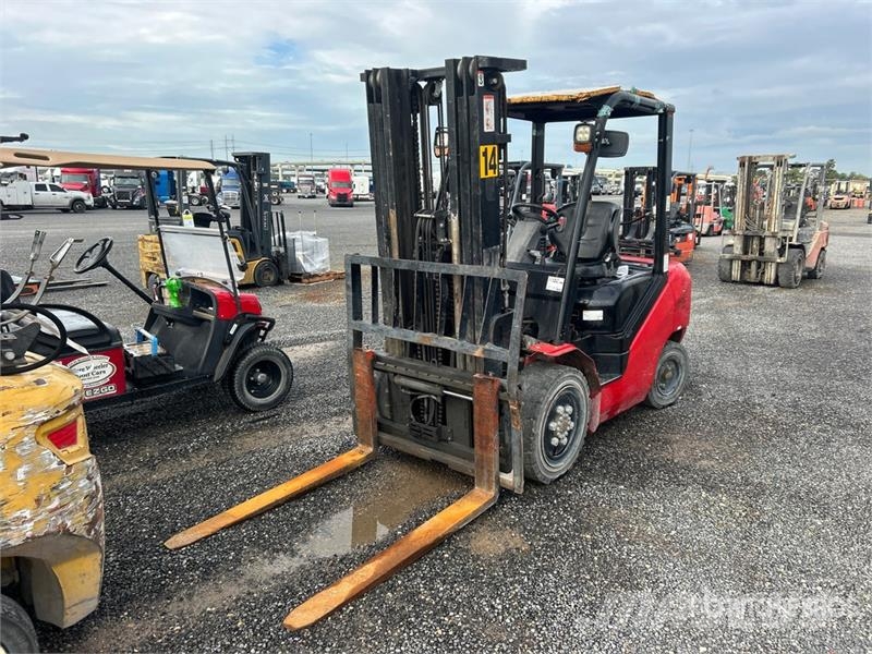 Viper FY30 5000 lb Pneumatic Tire Forklift Другие складские механизмы