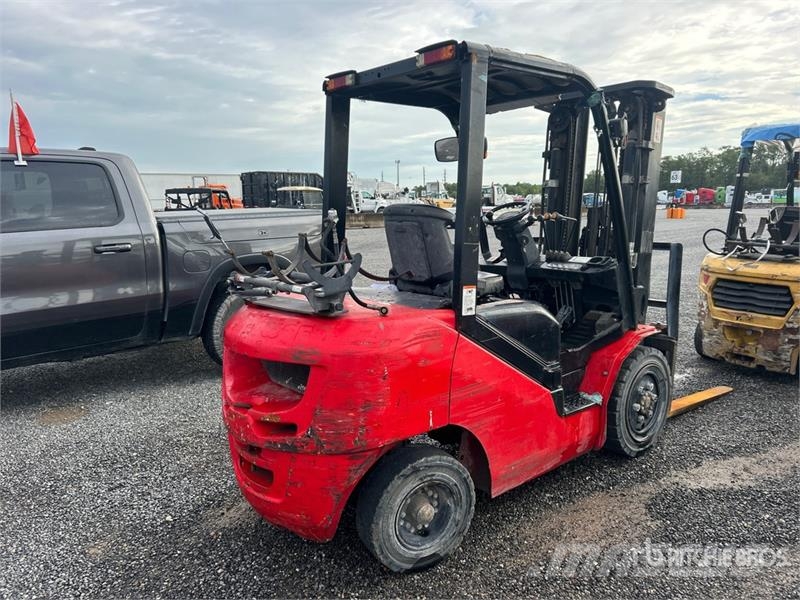 Viper FY30 5000 lb Pneumatic Tire Forklift Другие складские механизмы
