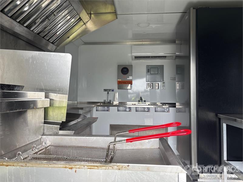 Vision Cargo 12 ft T/A Food Concession Trailer Inne przyczepy