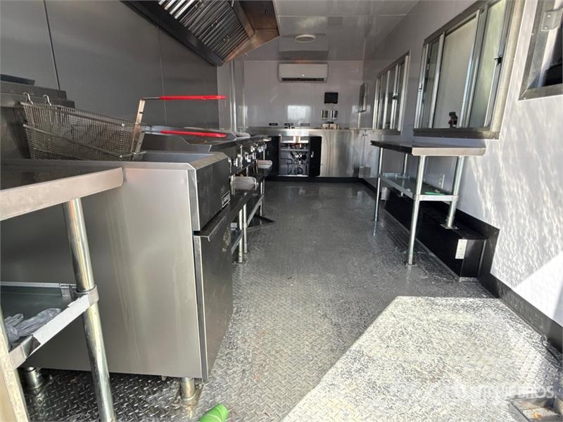 Vision Cargo 20 ft T/A Food Concession Trailer 기타 트레일러