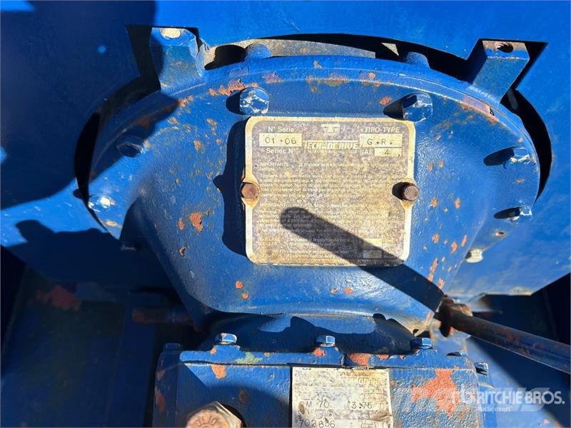 Vogelsang V186-10 Rotary Lube Skid-Mounted Water Pump Гідронасоси