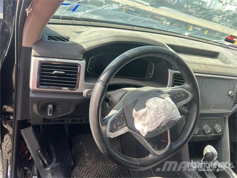 Volkswagen Atlas 2WD SUV (Inoperable) Automobili