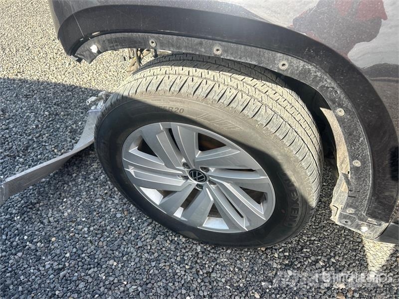 Volkswagen Atlas 2WD SUV (Inoperable) Automobili