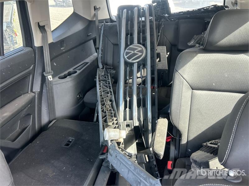 Volkswagen Atlas 2WD SUV (Inoperable) Automobili