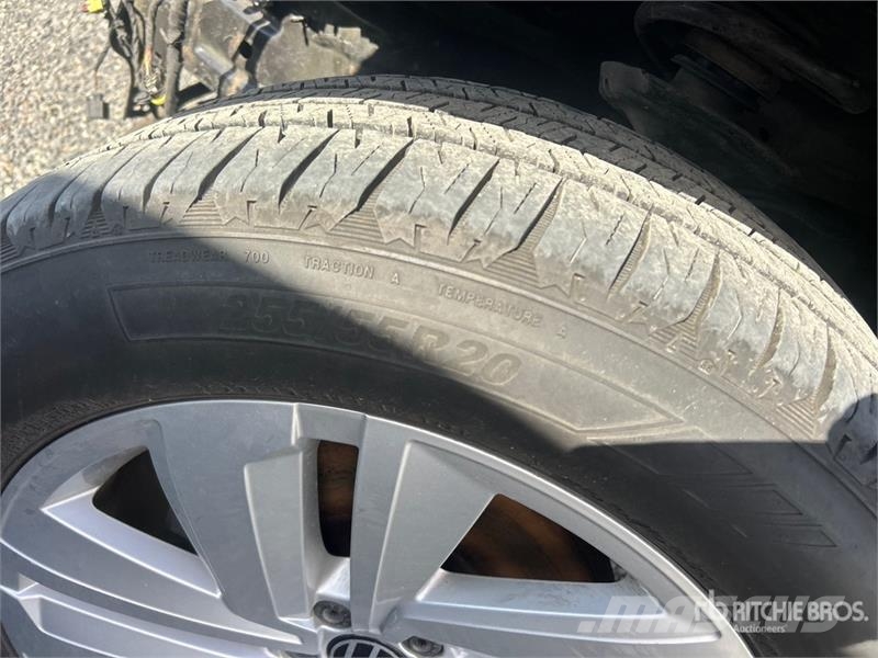 Volkswagen Atlas 2WD SUV (Inoperable) Automobili