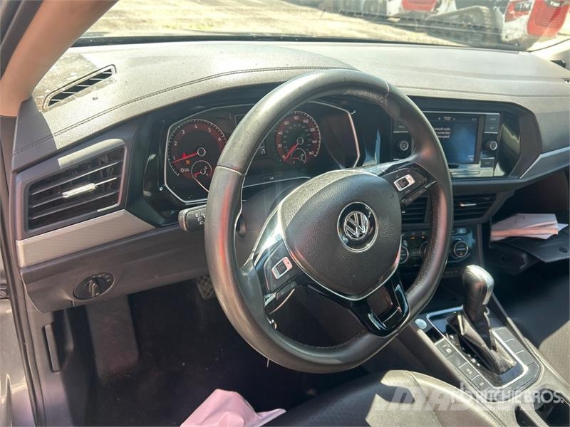 Volkswagen Jetta Automobile Samochody osobowe