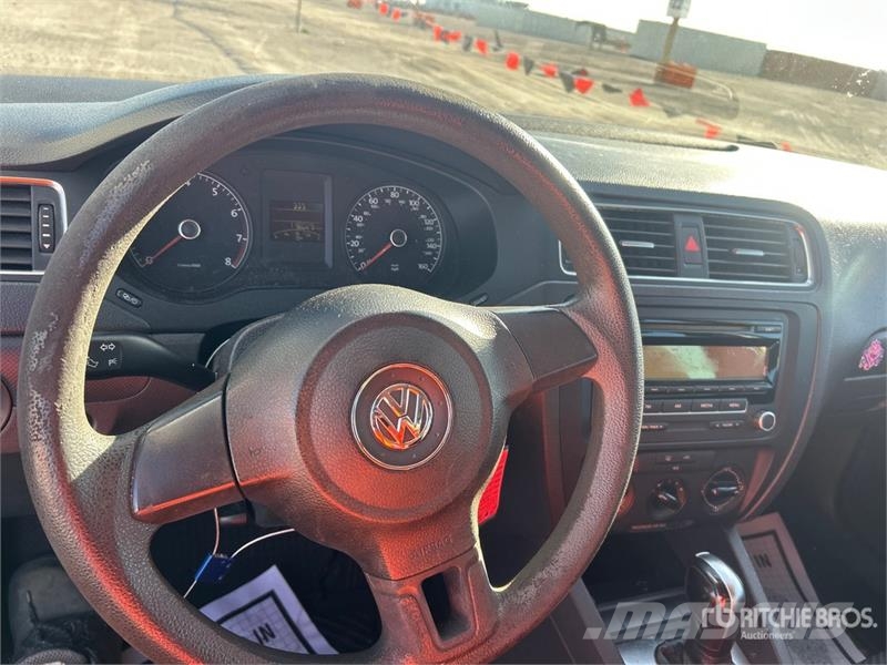 Volkswagen Jetta Automobile Automašīnas