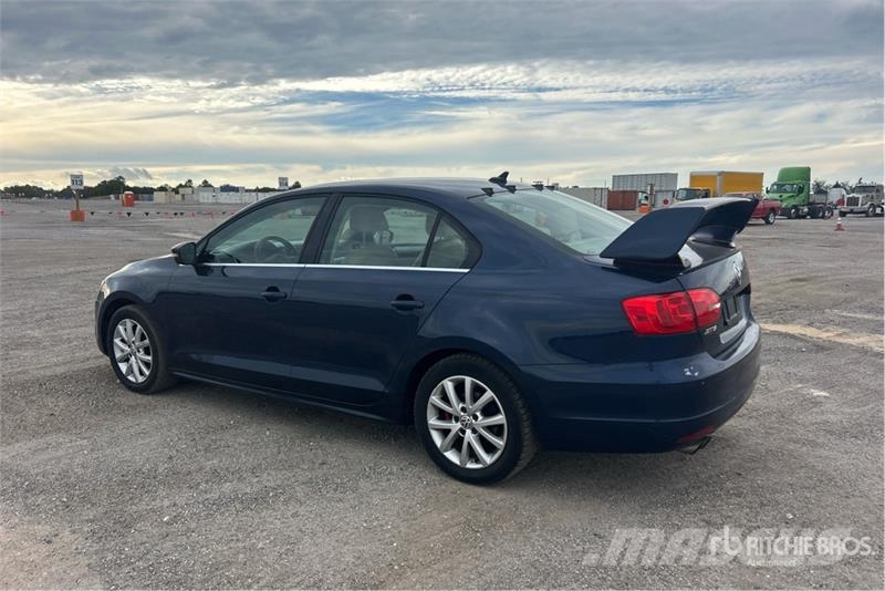 Volkswagen Jetta Automobile Automašīnas