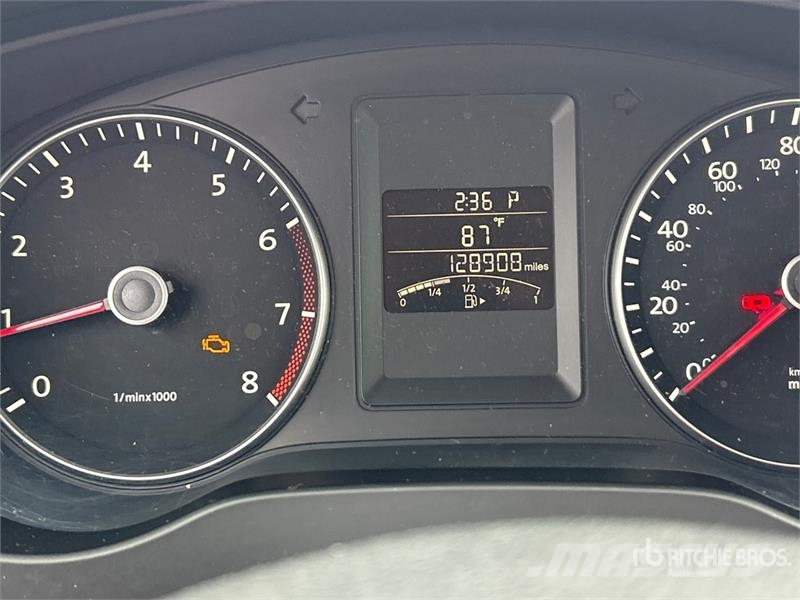 Volkswagen Jetta Automobile Automašīnas