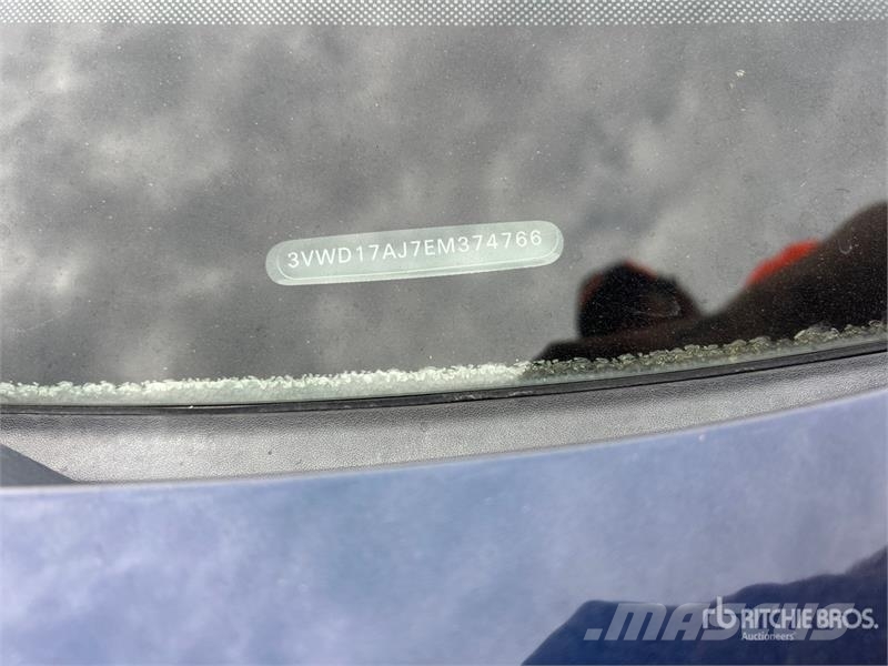 Volkswagen Jetta Automobile Automašīnas