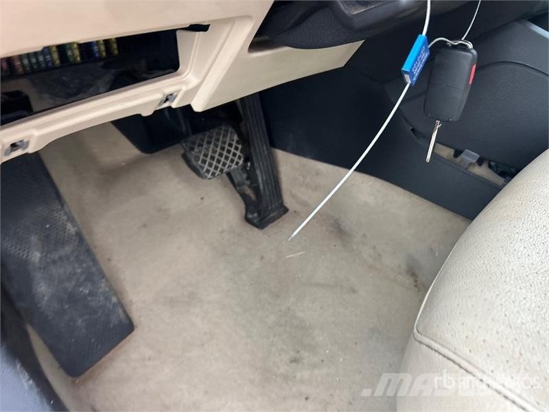 Volkswagen Jetta Automobile سيارات