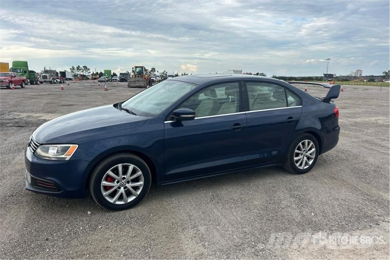 Volkswagen Jetta Automobile Automašīnas