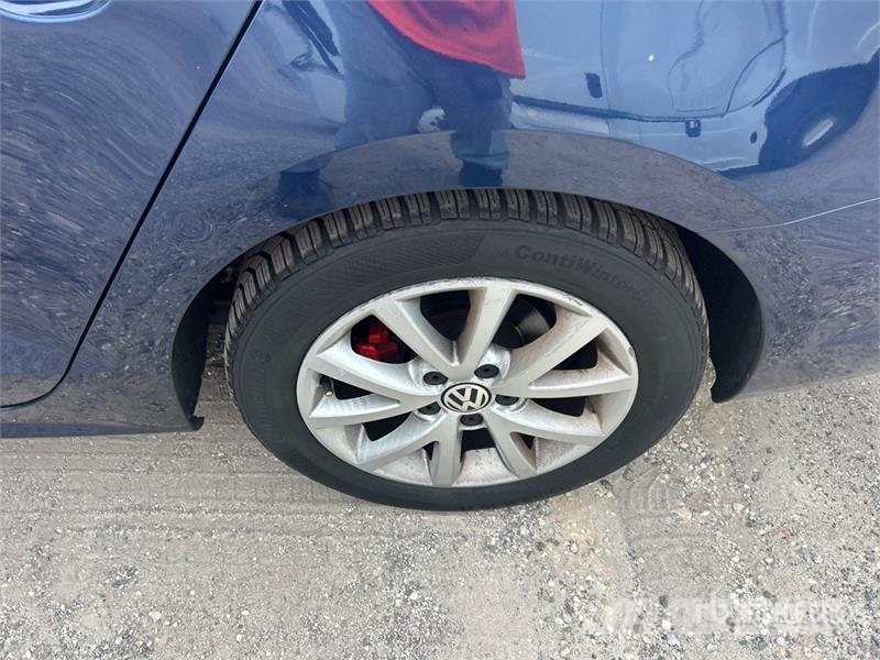 Volkswagen Jetta Automobile Automašīnas