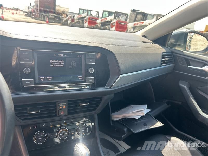Volkswagen Jetta Automobile Samochody osobowe