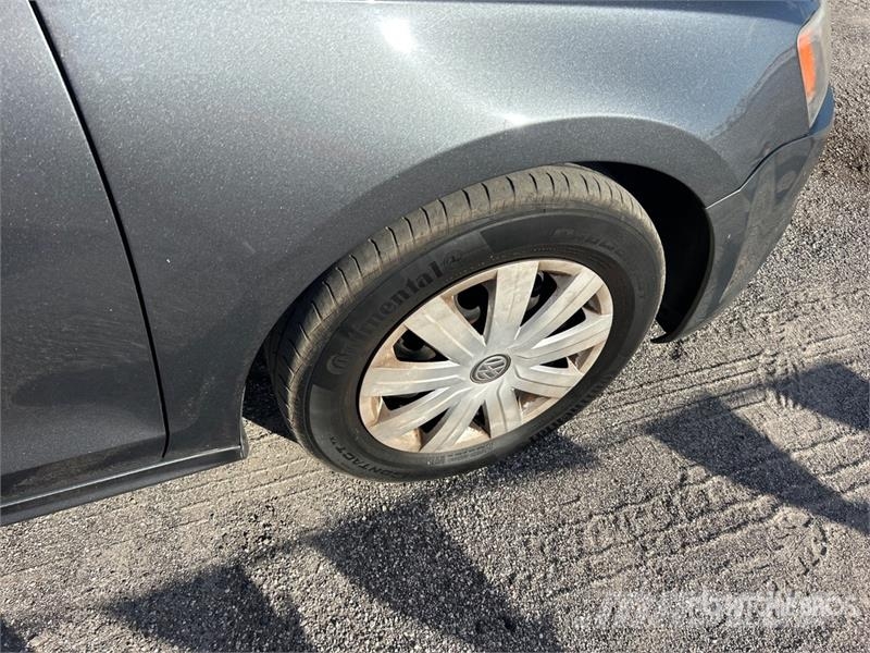 Volkswagen Jetta Automobile Automašīnas