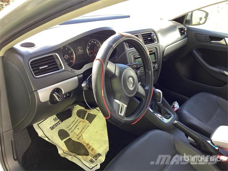 Volkswagen Jetta SE Automobile (Inoperable) PKWs