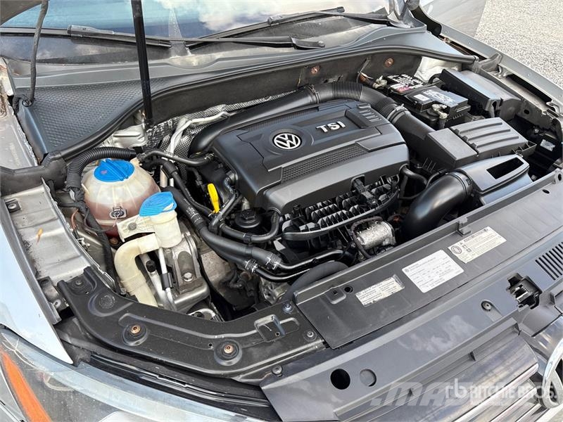 Volkswagen Pasat SE Automobile Voiture