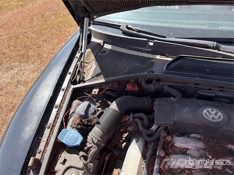 Volkswagen Phaeton AWD Automobile (Inoperable) Automašīnas