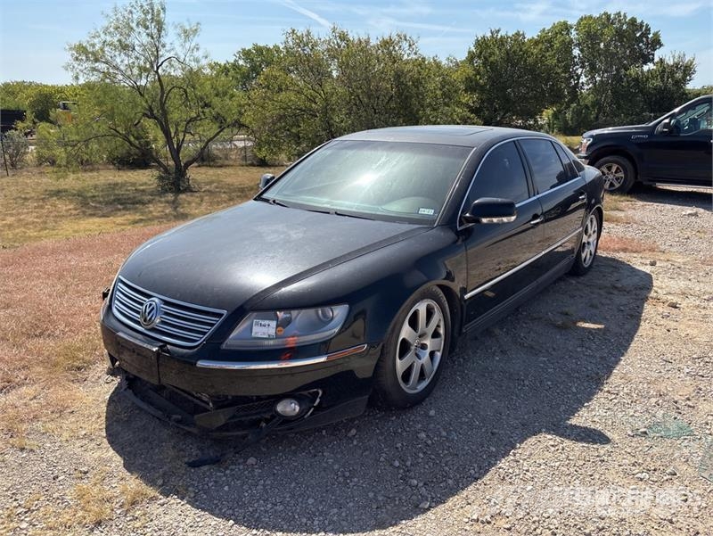 Volkswagen Phaeton AWD Automobile (Inoperable) Automašīnas