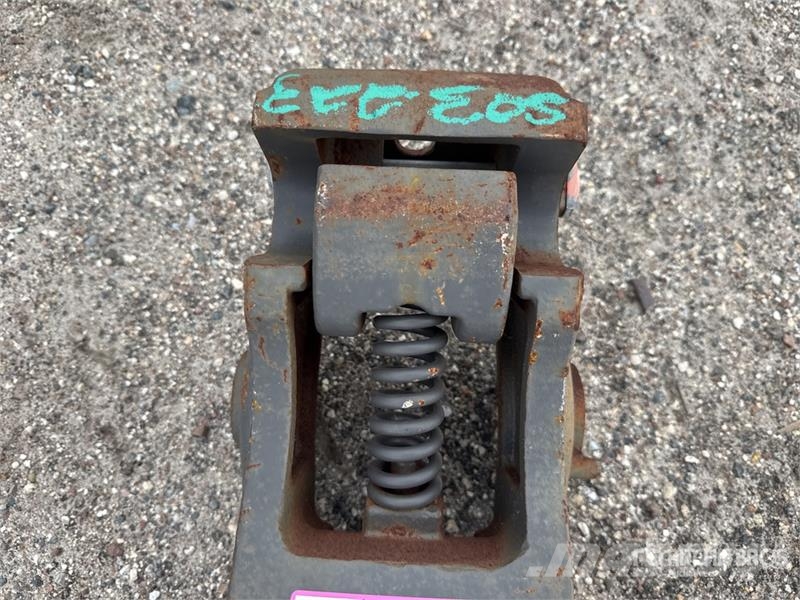Volvo 10 in Quick Coupler Hitre spojke