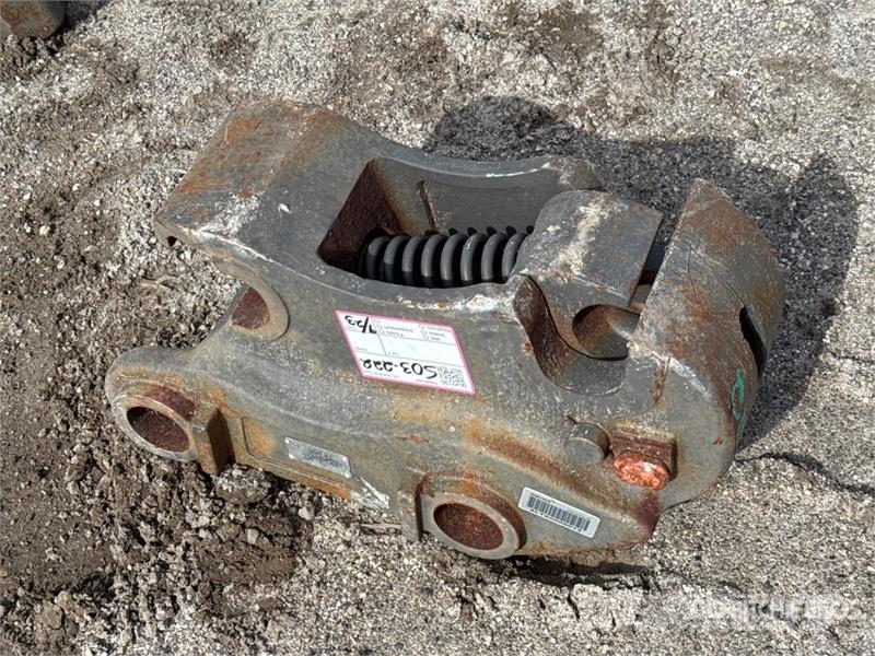 Volvo 11 in Quick Coupler Hitre spojke