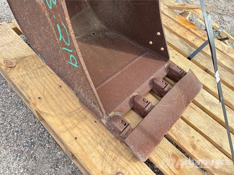 Volvo 17 in Digging Excavator Bucket دلاء