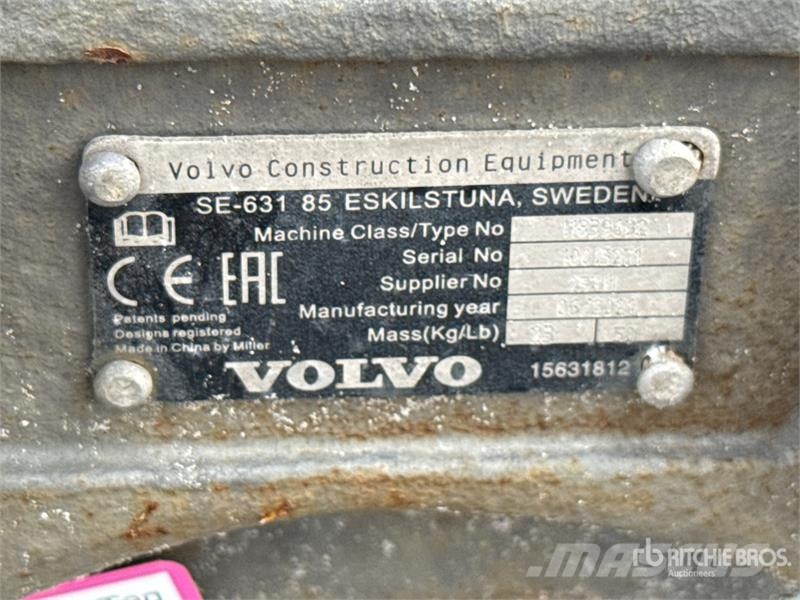 Volvo 6 in Quick Coupler Hitre spojke