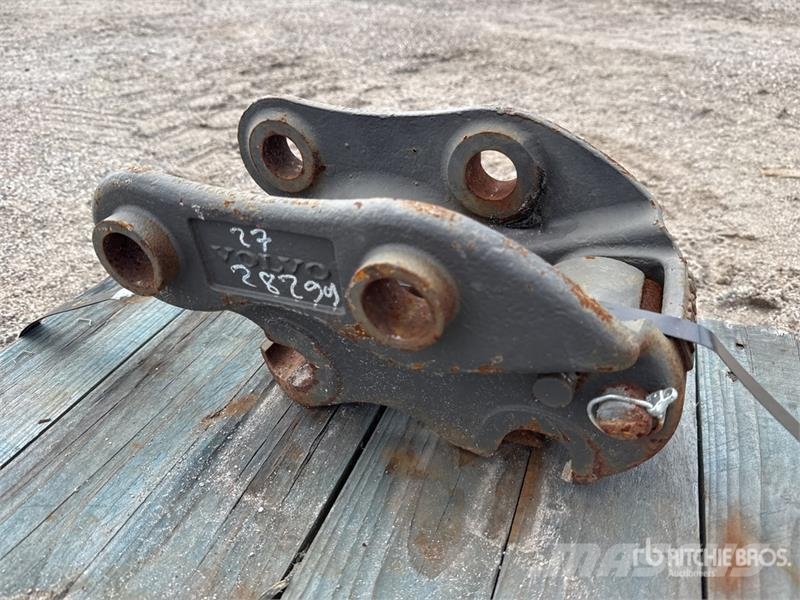 Volvo 6 in Quick Coupler Hitre spojke