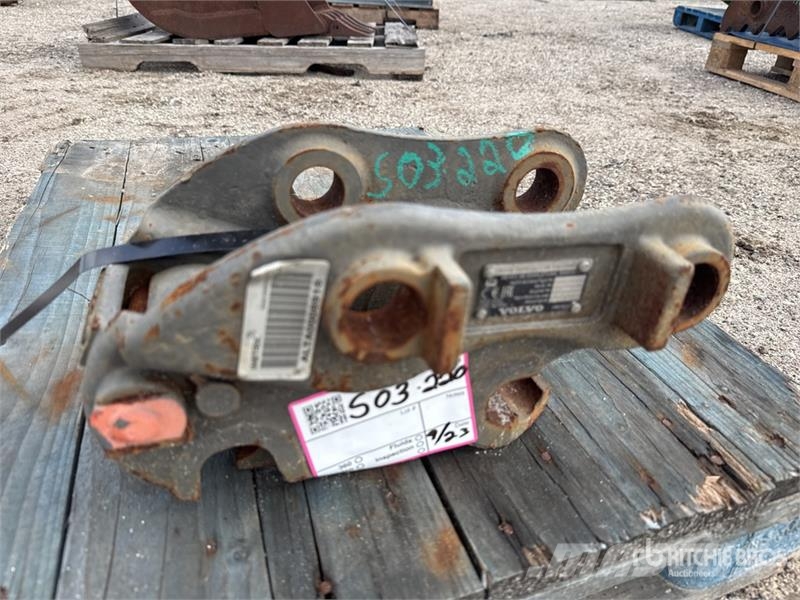 Volvo 6 in Quick Coupler Hitre spojke