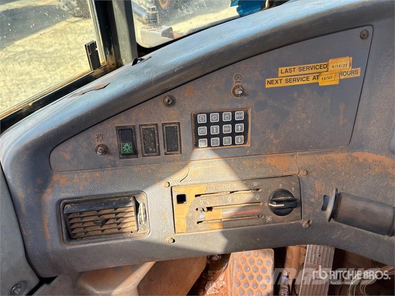 Volvo A25D Terrængående lastbiler