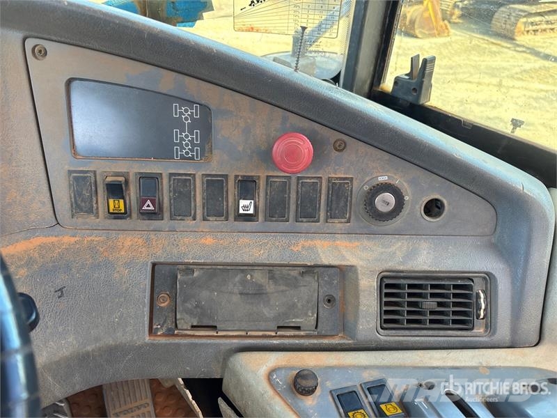 Volvo A25D Terrængående lastbiler