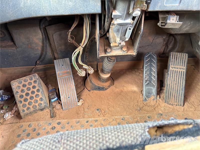 Volvo A25D Terrængående lastbiler