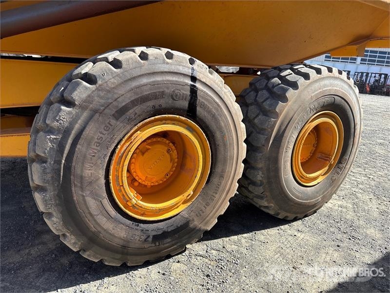 Volvo A25D Terrængående lastbiler