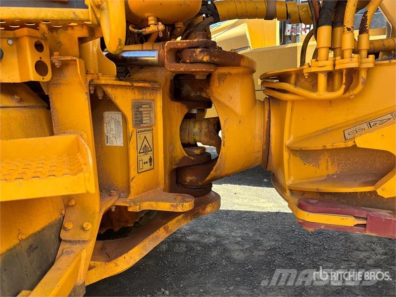 Volvo A25D Terrængående lastbiler