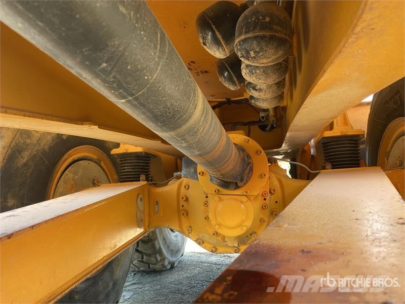 Volvo A25F Dumper - Knickgelenk