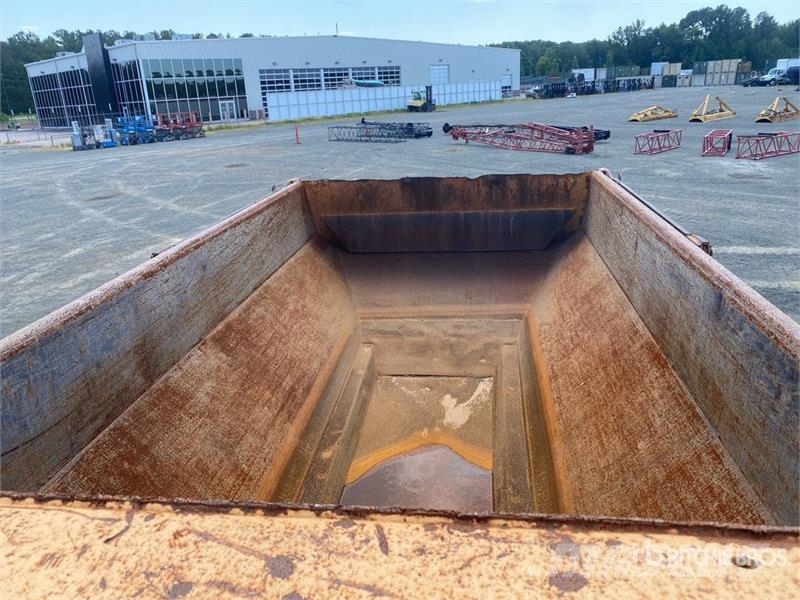 Volvo A25F Dumper - Knickgelenk