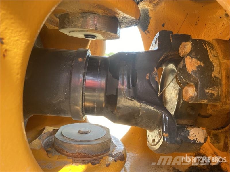 Volvo A25F Dumper - Knickgelenk