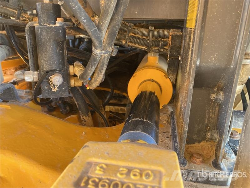 Volvo A25F Dumper - Knickgelenk