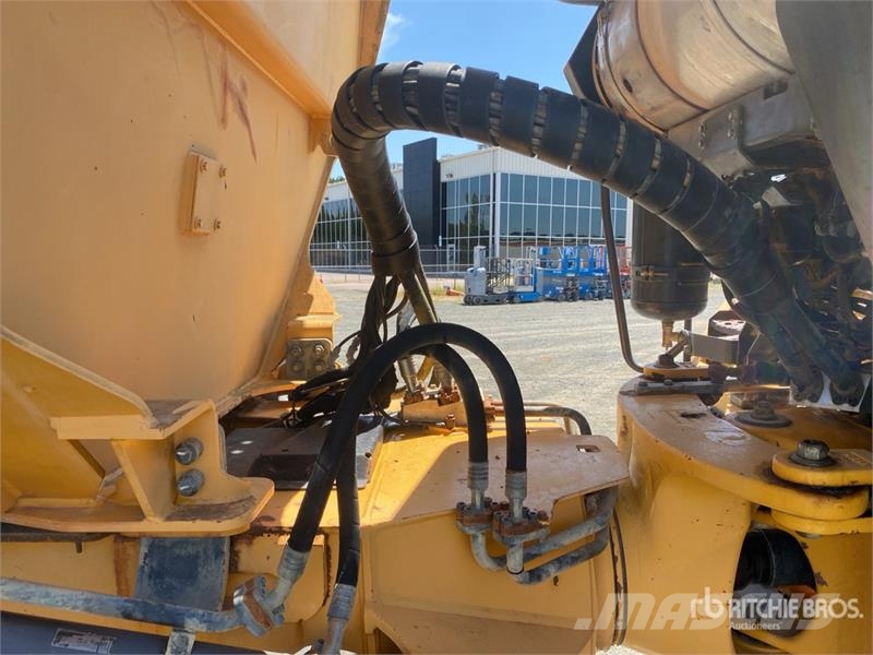 Volvo A25F Dumper - Knickgelenk