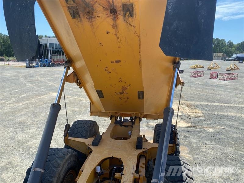 Volvo A25F Dumper - Knickgelenk