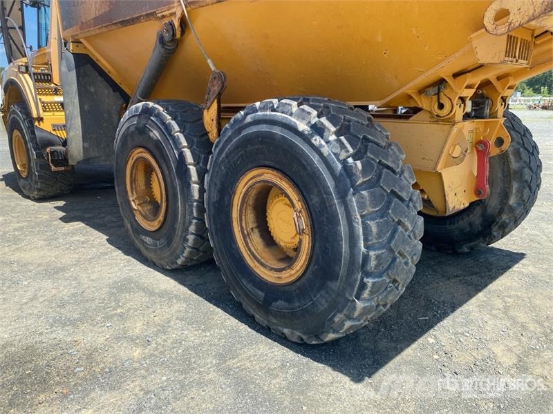 Volvo A25F Dumper - Knickgelenk