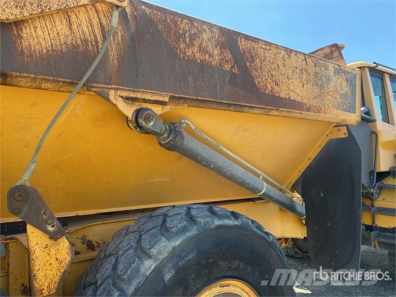 Volvo A25F Dumper - Knickgelenk
